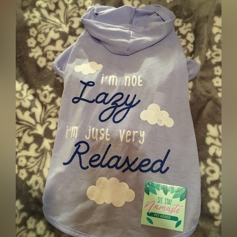 Pet 🐾 light hoodie outfit fits most medium size dogs!!🐾